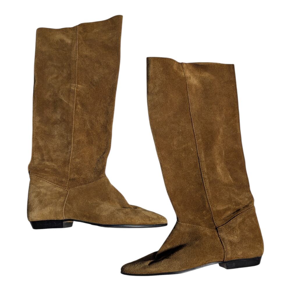 Vtg 1980s Tan Suede Knee High Pointed Toe Flat Sole Mid-Calf Boho Slouch Boots 6